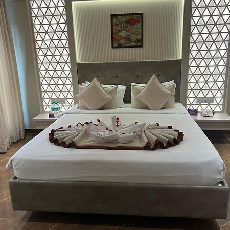 Отель Vits Shalimar, Ankleshwar Экстерьер фото