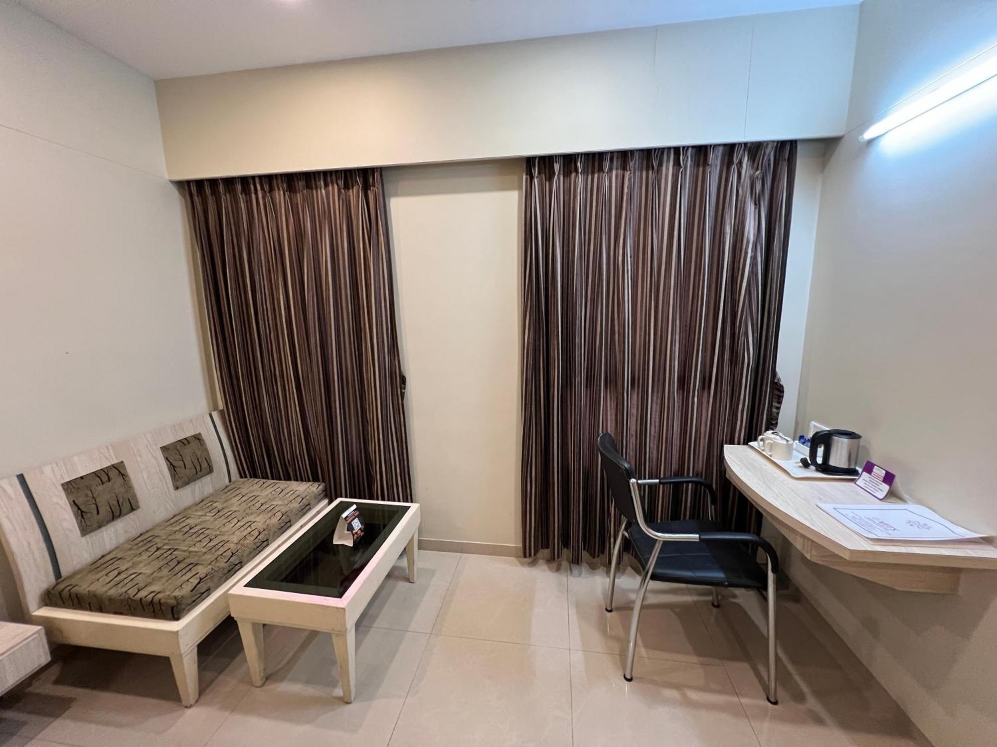 Отель Vits Shalimar, Ankleshwar Экстерьер фото