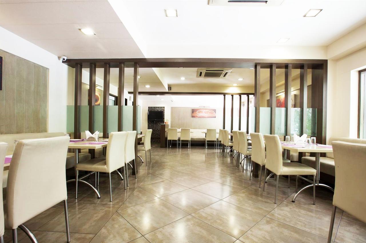 Отель Vits Shalimar, Ankleshwar Экстерьер фото
