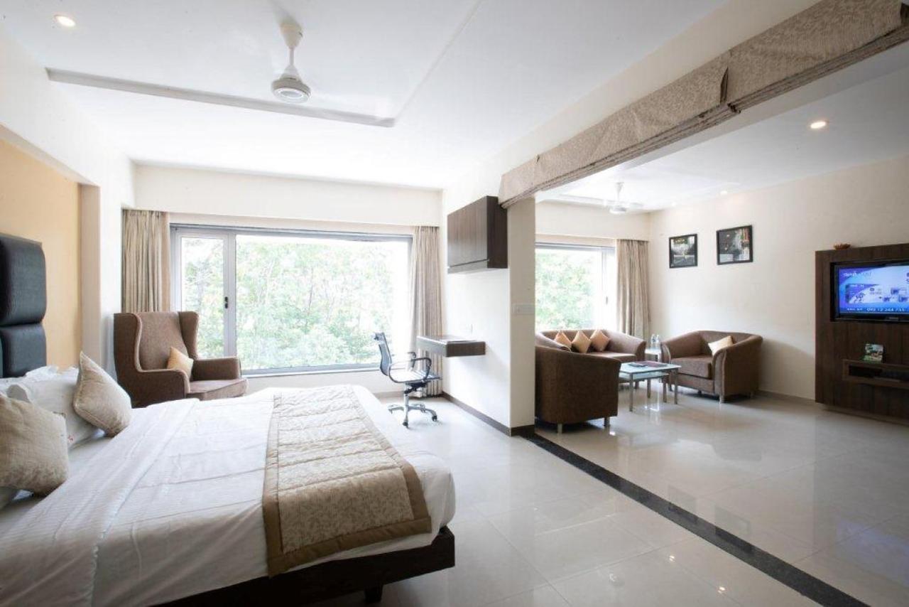 Отель Vits Shalimar, Ankleshwar Экстерьер фото